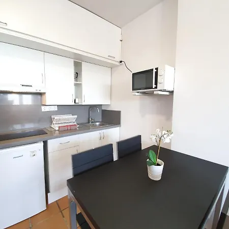 Maribel Arttyco Erb *